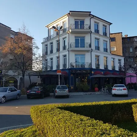 Amo's Lejlighedshotel Shkodër