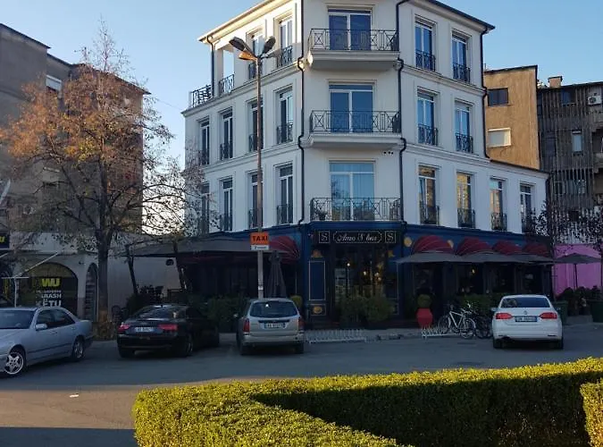 Amo's 公寓式酒店 Shkodër