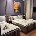 Amo's Apartahotel
