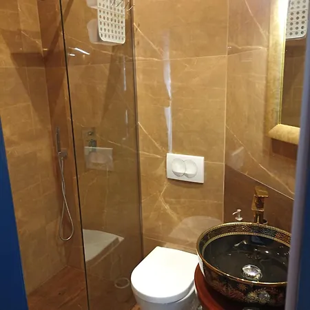 Amo's Apartahotel 3*
